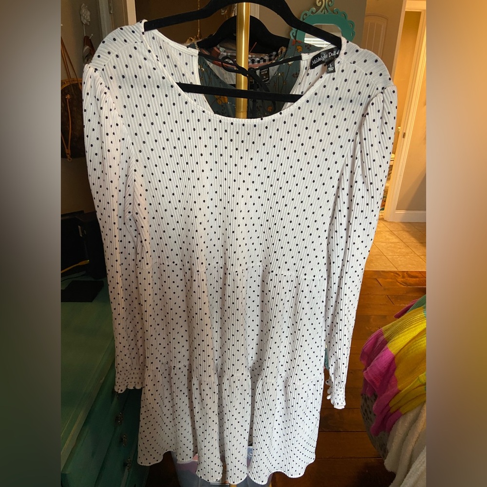 Adorable Polka Dot Dress 🤍 Size Large